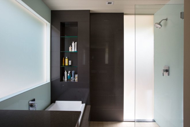Klopf Architecture, Eichler homes, green renovation, green architecture, glass facade, outdoor pation, Palo Alto, California architecture, sliding doors, natural lighting