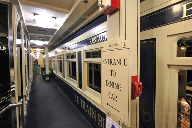 le train bleu, hidden bloomingdales restaurant, secret restaurant in bloomingdales, bloomingdales train restaurant, train restaurant, train restaurant nyc, train car restaurant, where to eat nyc, secret restaurants
