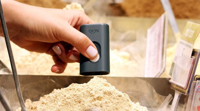 SCiO, mini spectrometer, pocket spectrometer, CES 2016, Consumer Electronics Show, Las Vegas CES 2016, SCiO DevKit, SCiO Workshop, pocket spectrometer measures molecular fingerprint, sensor measures the molecular makeup of anything, SCiO app for consumers, SCiO database of matter, Dror Sharon Consumer Electronics CEO