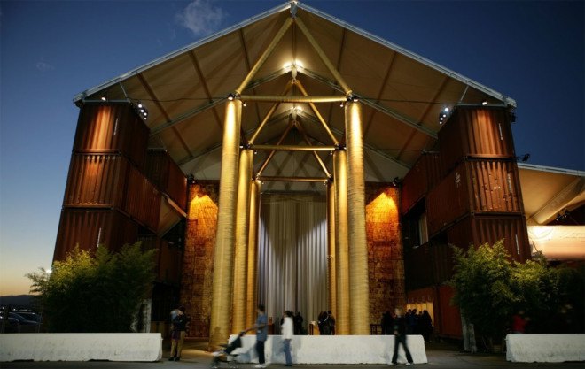 Shigeru Ban, Shigeru Ban architecture, Nomadic Museum, traveling museum, cargotecture, shipping container architecture, shipping container construction, paper tube construction, paper tube architecture, green architecture, green museum, green design
