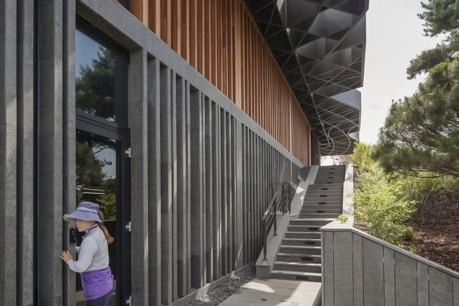 Taekwang Country Club, Taekwang Country Club Café, Mecanoo, golf course, green architecture, canopy, steel roof, natural light