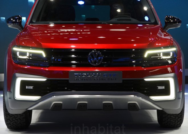 vw, vw tiguan, vw tiguan gte active concept, vw plug-in hybrid, 2016 detroit auto show, detroit auto show, volkswagen, plug-in hybrid, electric car, electric motor, green car, green transportation