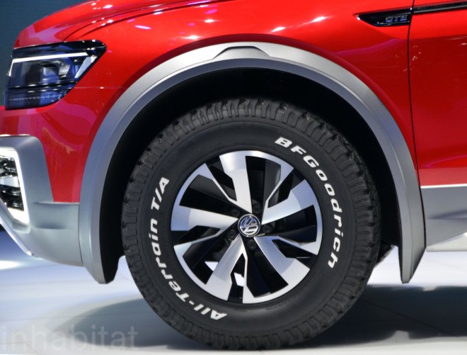 vw, vw tiguan, vw tiguan gte active concept, vw plug-in hybrid, 2016 detroit auto show, detroit auto show, volkswagen, plug-in hybrid, electric car, electric motor, green car, green transportation