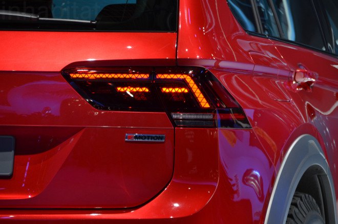 vw, vw tiguan, vw tiguan gte active concept, vw plug-in hybrid, 2016 detroit auto show, detroit auto show, volkswagen, plug-in hybrid, electric car, electric motor, green car, green transportation
