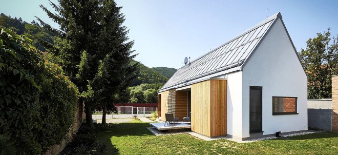 Wooden Brick House in Slovakia, Jaro Krobot, Swiss construction method, STEKO, pitched roof homes of Slovakia, Slovakian design, green homes Slovakia, Swiss structural system, STEKO system