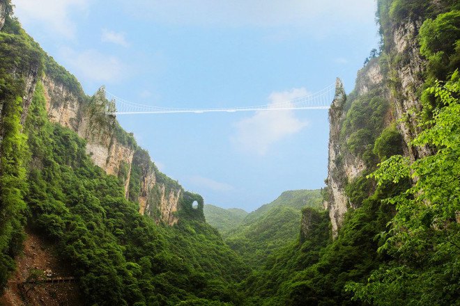 longest glass-bottom bridge, glass bridge, extreme structures, China, extreme architecture, Haim Dotan, bridge design