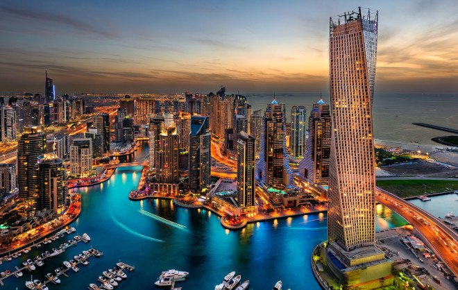 dubai, skyscrapers, dubai skyscraper fires, the address downtown, aluminum composite cladding, polyethylene, building materials, building safety, fire safety, united arab emirates
