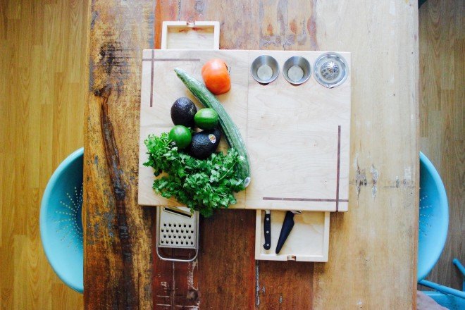 Swiss Army Knife cutting board, The Ultimate Cutting Board, kickstarter, healthy eating, home cooking, cooking tools, cutting board, reader submission