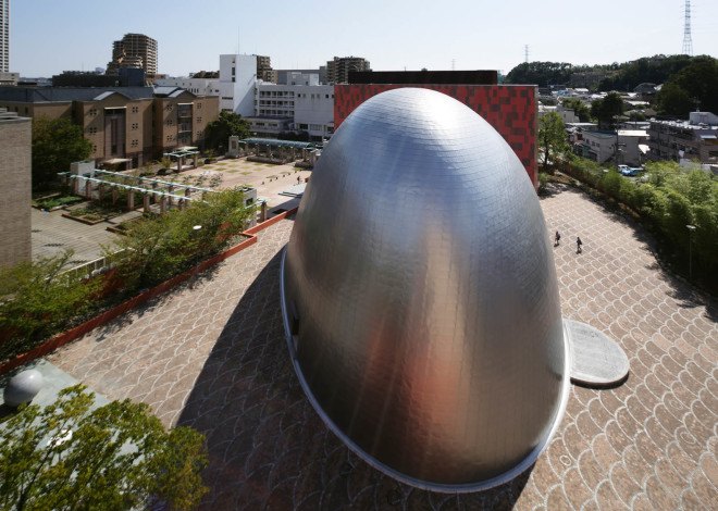 k/o design studio, japanese architecture, tokyo architecture, Kanagawa, facade, facade design, metal sheet facade, japan, school, curved building, curved interior, curved walls, cladding