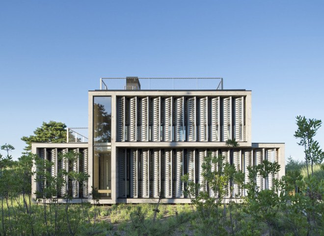 Amagansett Dunes, cottage, Bates Masi Architects, gardening and plants, natural ventilation, passive house, natural cooling, small house, operable windows