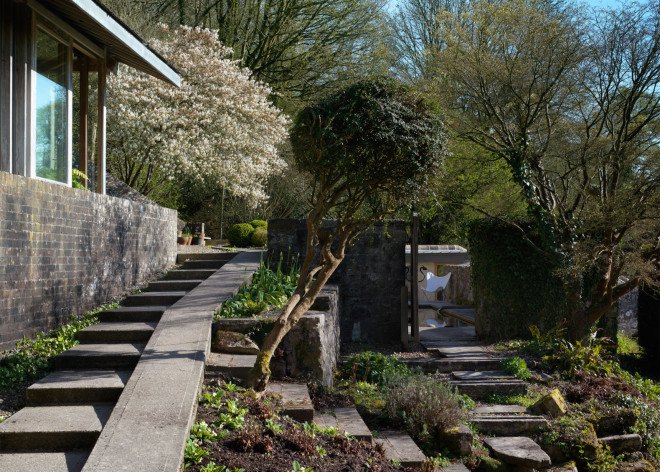 Coppin Dockray, green renovation, thermal efficiency, energy efficient home, double glazing, double glazed windows, Antsy Plum, Antsy Plum by Coppin Dockray, Peter and Alison Smithson, Roger Rigby, David Levitt