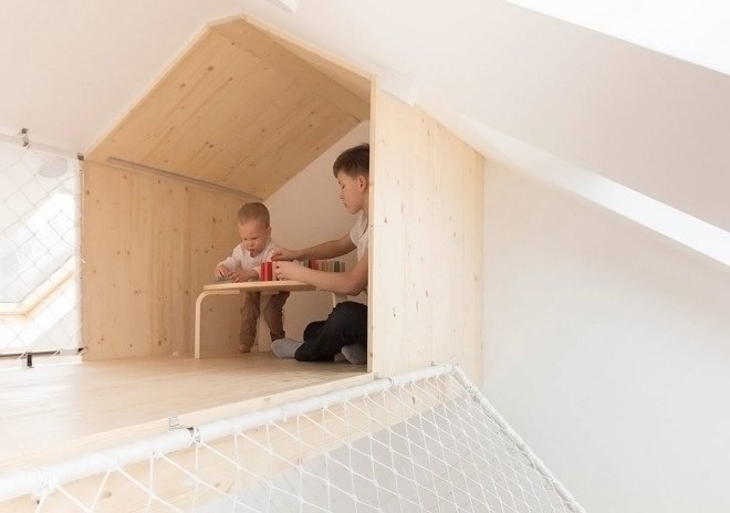 Ruetemple, playhouse, summer house, Russia, multi-level master bedroom, play area, green interior, timber interior