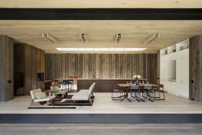 Elisabeth II concrete house, Bates Masi Architects, concrete house in Amagansett, cedar-clad house, acoustic performance, noise reducing house, cedar board cladding, natural building materials, thermal insulation, green architecture in New York, timber cladding, green materials, noise pollution