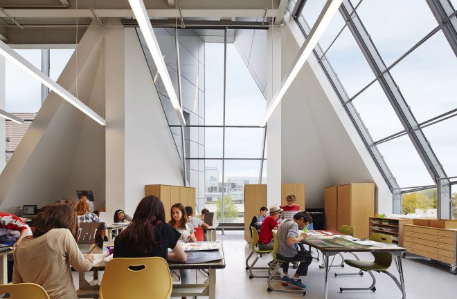 Valerio Dewalt Train Associates, Gordon Parks Arts Hall, green campus, University of Chicago campus, green architecture, performance spaces, art gallery, music hall, theater space, Chicago