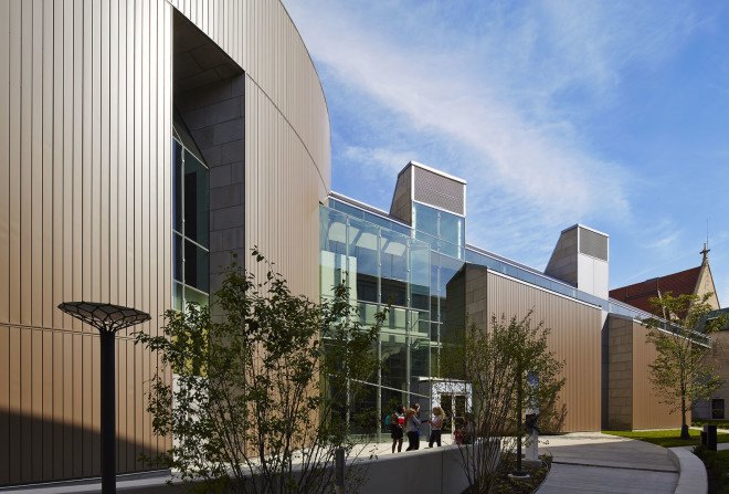 Valerio Dewalt Train Associates, Gordon Parks Arts Hall, green campus, University of Chicago campus, green architecture, performance spaces, art gallery, music hall, theater space, Chicago