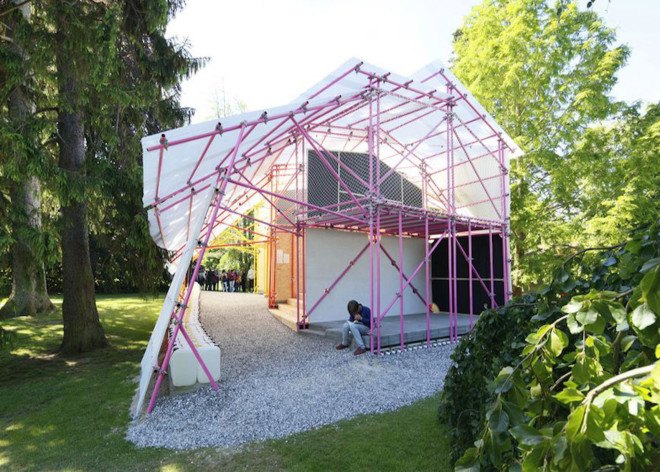 SelgasCano, Jose Selgas, Kibera, polycarbonate plastic, low-cost materials, low-cost school, Kibera Hamlets School, temporary pavilion, Iwan Baan, Helloeverything, Louisiana Museum of Modern Art, Second Home,