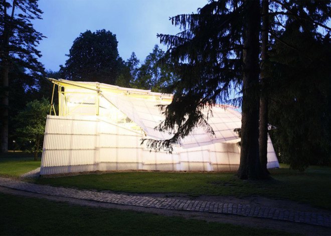 SelgasCano, Jose Selgas, Kibera, polycarbonate plastic, low-cost materials, low-cost school, Kibera Hamlets School, temporary pavilion, Iwan Baan, Helloeverything, Louisiana Museum of Modern Art, Second Home,