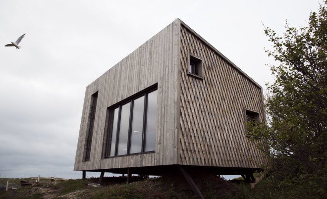 Kebony, sustainable wood, Norway, Arctic Circle artist retreat, Håvard Lund, Fordypningsrommet, TYIN tegnestue, green design Norway, North of Arctic Circle, sustainable design Norway, resilient design Norway, Northernmost artist retreat