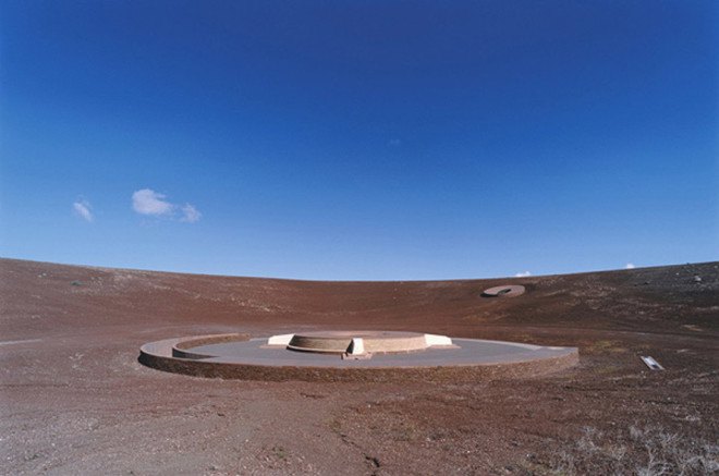 james turrell, roden crater, observatory, art installation, painted desert, volcano, skystone foundation