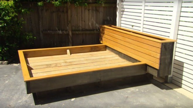 Jason Hodges, Grass Daybed, diy yard tips, grass bed, australian landscape gardener, Better Homes & Gardens, diy grass bed, diy garden furniture, picnic tips, green design, make your own bed, landscape art, yard art