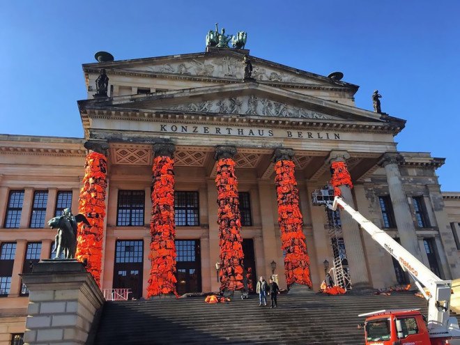 Ai Weiwei, Alan Kurdi, Lesbos, refugee crisis art, refugees, Berlin, refugee crisis, life jackets, life vests, reusing life vests, Lesbos life jackets, protest art