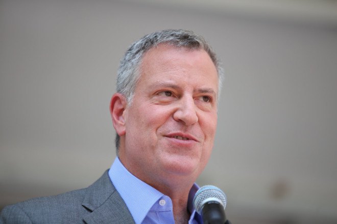 mayor bill de blasio, brooklyn queens connector, bqx, brooklyn queens streetcar, 16 mile streetcar nyc, waterfront streetcar line, waterfront public transportation