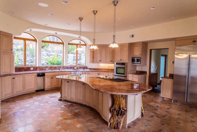 Shining Hand Ranch, Manzanita trees, geothermal heating, geothermal energy, geothermal cooling, solar heating, nature-inspired architecture,