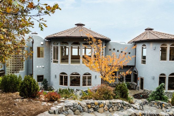 Shining Hand Ranch, Manzanita trees, geothermal heating, geothermal energy, geothermal cooling, solar heating, nature-inspired architecture,