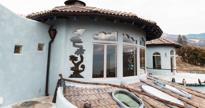 Shining Hand Ranch, Manzanita trees, geothermal heating, geothermal energy, geothermal cooling, solar heating, nature-inspired architecture,