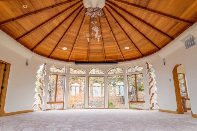 Shining Hand Ranch, Manzanita trees, geothermal heating, geothermal energy, geothermal cooling, solar heating, nature-inspired architecture,
