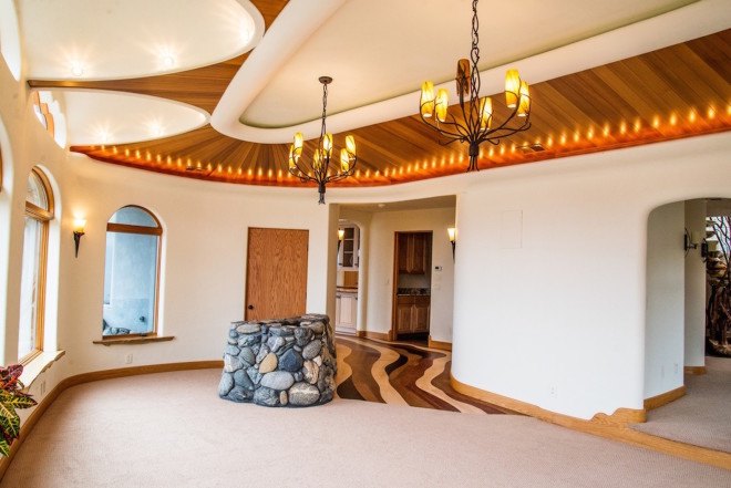 Shining Hand Ranch, Manzanita trees, geothermal heating, geothermal energy, geothermal cooling, solar heating, nature-inspired architecture,