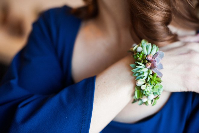 susan mcleary, succulent jewels, succulent jewelry, wearable plant jewelry, passionflowermade, floral design, jewelry design, sustainable jewelry, green jewelry, special occasion jewelry
