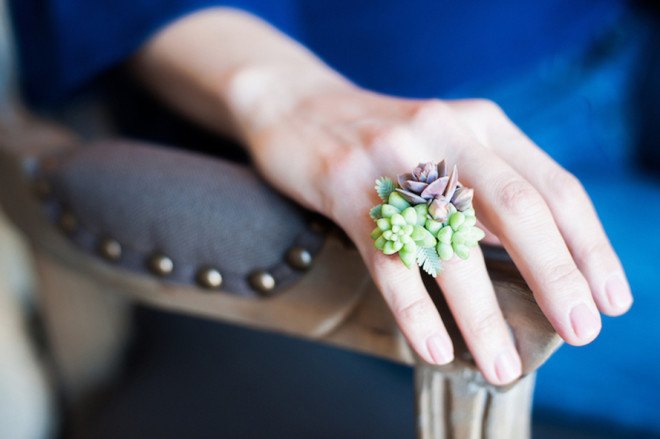 susan mcleary, succulent jewels, succulent jewelry, wearable plant jewelry, passionflowermade, floral design, jewelry design, sustainable jewelry, green jewelry, special occasion jewelry