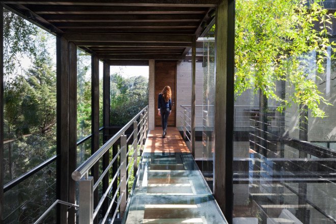 Tepozcuautla House, grupoarquitectura, exoskeleton, automated home, water purification, wastewater recycling, green architecture, Mexico City