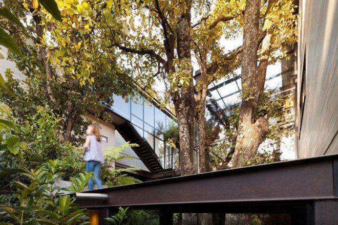 Tepozcuautla House, grupoarquitectura, exoskeleton, automated home, water purification, wastewater recycling, green architecture, Mexico City