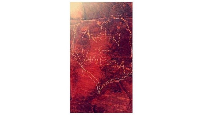 vanessa hudgens, austin butler, defacing national park, vandalizing natural lands, vanessa hudgens under investigation, vanessa hudgens instagram