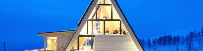 Björk by Murman Arkitekter, Björk in Hemavan, Hemavan architecture, alpine prefab architecture, glulam beam structure system, Sami culture inspired architecture,