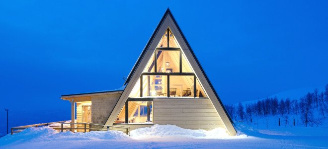 Björk by Murman Arkitekter, Björk in Hemavan, Hemavan architecture, alpine prefab architecture, glulam beam structure system, Sami culture inspired architecture,