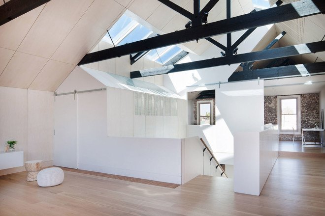 warehouse conversion, warehouse renovation, Melbourne, Andrew Simpson Architects, green renovation, natural light, skylights, red brick warehouse, green architecture, exposed ceiling, flexible layout