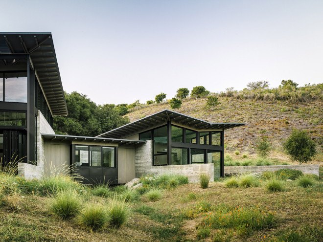 Butterfly House by Feldman Architecture, Santa Lucia Preserve house, eco-friendly butterly house, Butterfly roof architecture, artful rainwater design,