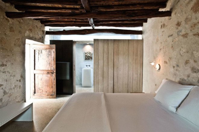 Angela Molina, Can Basso, Can Basso Ibiza, Ibiza finca, Ibiza farmhouse, renovated farmhouse, renovated farmhouse Ibiza, green renovations, rainwater collection, daylighting, natural ventilation, remodeled home, green remodel in Ibiza, Francis Dimmers,