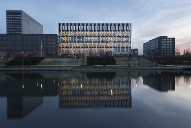 Erasmus University Polak building by Paul de Ruiter Architects, Erasmus University Polak building, the netherlands sustainable campus, sustainable campus design,