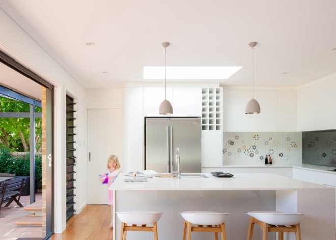 Bijl Architecture, Sydney modern homes, modern architecture, wood slat screen, wood screen, slatted wood facade, wood facade, light control, green remodel, home remodeling, mid-century remodel, Escu House