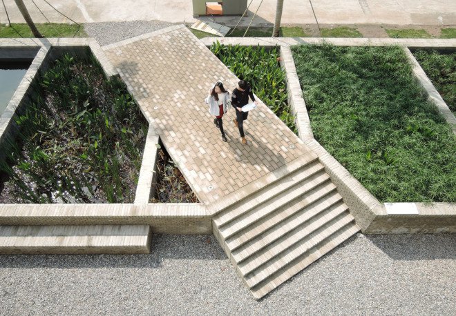 Thomas Chung, Floating Fields, Bi-City Biennale Urbanism/Architecture, aquaponics, water purification, water filter, fish ponds, urban farming, urban agriculture, algae, microalgae, green urban design, urban garden