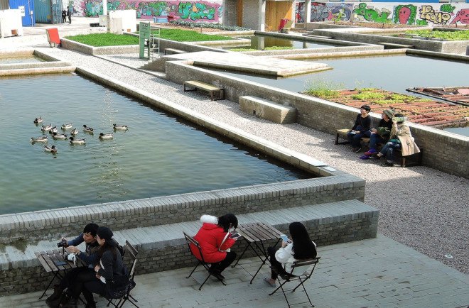 Thomas Chung, Floating Fields, Bi-City Biennale Urbanism/Architecture, aquaponics, water purification, water filter, fish ponds, urban farming, urban agriculture, algae, microalgae, green urban design, urban garden