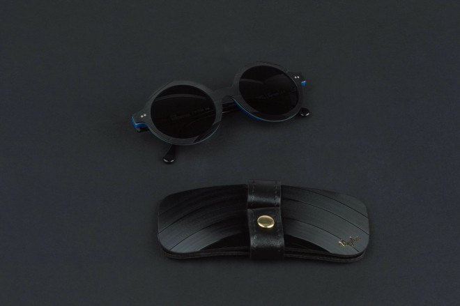 Vinylize, sunglasses, vintage, kiss, vinyl, recycled materials, recycle, records, vinyl records, kiss destroyer, 70s music, eyewear, recycled eyewear, design, green design, recycled design, recycled records