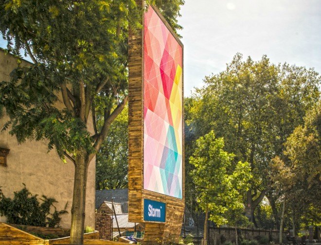 Wildstone designers, Lambeth Palace Road, pocket gardens, urban design, hybrid advertising space and community garden, Anti-social behaviour london, london community gardens, urban gardens, landscape design, wooden crates, sustainably sourced oak timber