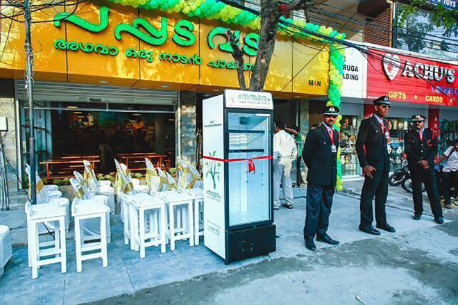 Refrigerator for hungry, Pappadavada, Minu Pauline, Indian food, food waste, solution to food waste, India