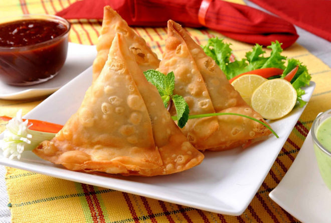 Refrigerator for hungry, Pappadavada, Minu Pauline, Indian food, food waste, solution to food waste, India