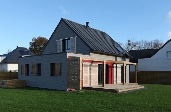 a.typique Patrice BIDEAU architecte, Patrice Bideau, pitched roof, energy efficient house, pilgrimage, France, RT 2012 standard, energy efficiency standard, heat pump, pergola, thermal mass, passive house, natural building materials, green materials